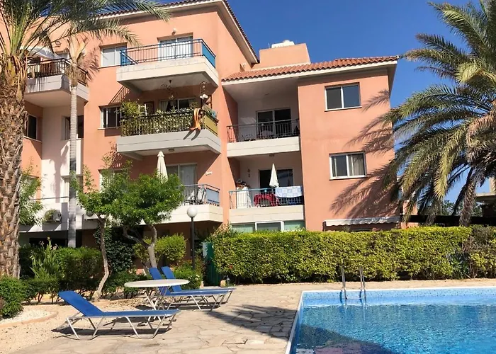 Pafia Blue-diamond, Studio, * Paphos